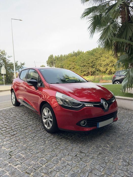 Usado 2016 Renault Clio IV Sedan | € 7.300 - Imagem 1/4