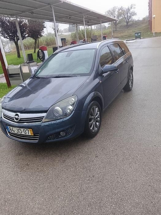 Usado 2010 Opel Astra Sedan | € 3.750 (Super Preço) - Imagem 1/4