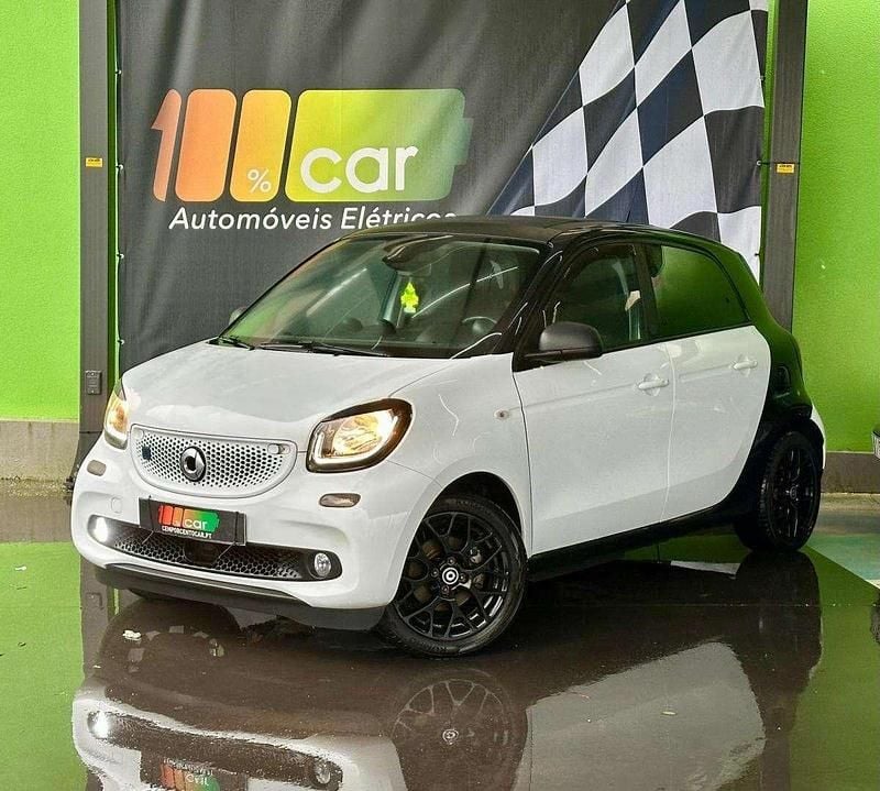 Usado Smart ForFour Electric Drive 60 kW (82 HP) 2019 Branco