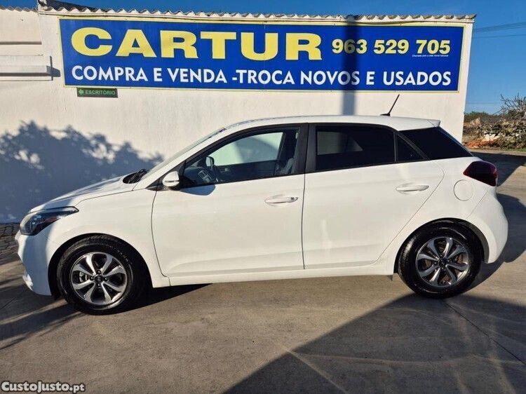 Branco Usado 2019 Hyundai i20 Comfort | € 11.900 (Preço justo) - Imagem 1/1