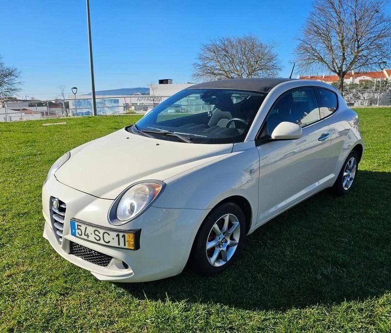 Branco Usado 2012 Alfa Romeo MiTo Citadino | € 6.890 (Preço justo) - Imagem 1/4