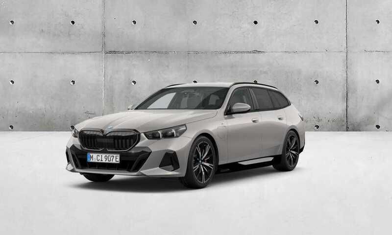 Cinza oxide metalizada Novo 2024 BMW 530e Comfort Edition Carrinha | € 84.176 (Caro) - Imagem 1/4
