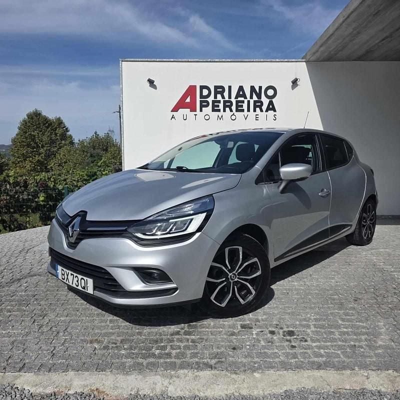 Cinza Usado 2017 Renault Clio IV LIMITED | € 12.500 (Preço justo) - Imagem 1/4