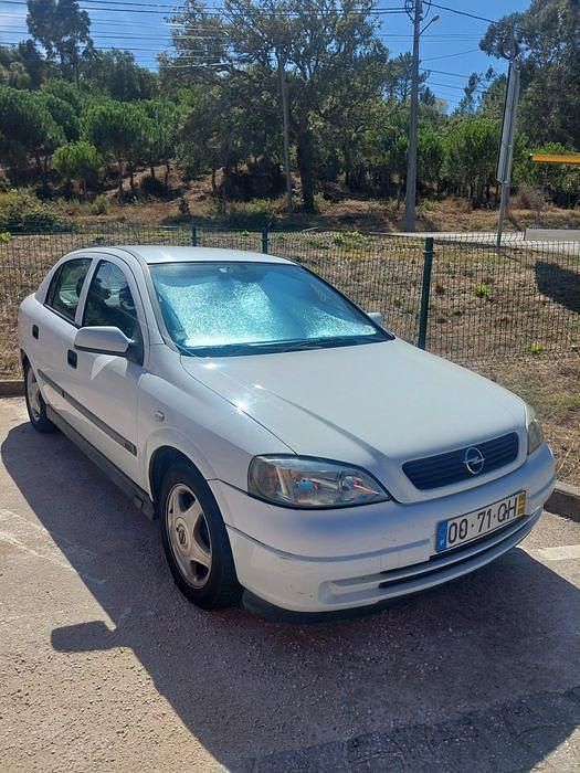 Usado 2000 Opel Astra Sedan | € 2.300 (Preço elevado) - Imagem 1/4