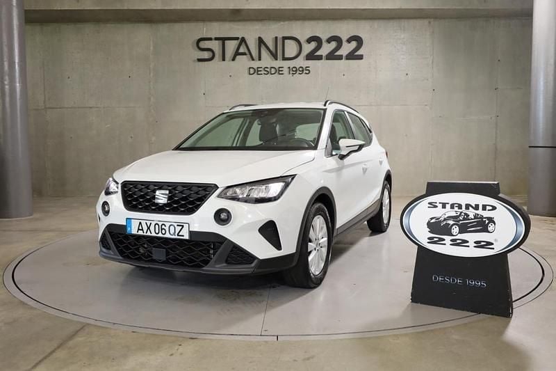 Branco Usado 2023 Seat Arona Style SUV | € 15.750 (Preço justo) - Imagem 1/4