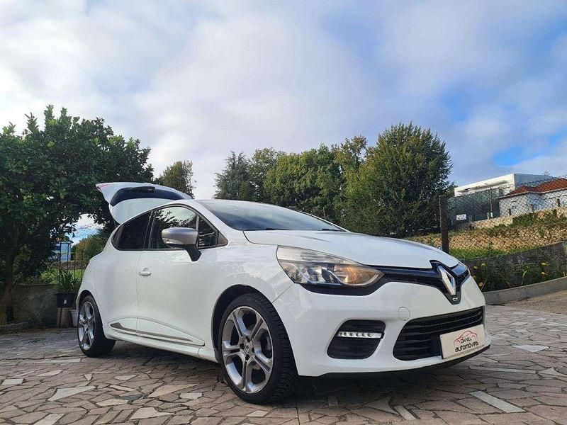 Usado Renault Clio IV 120 HP (88 kW) 2014 Branco