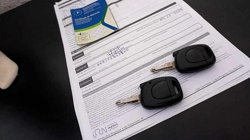 Usado Renault Clio II 58 HP (42 kW) 1999 Azul Citadino