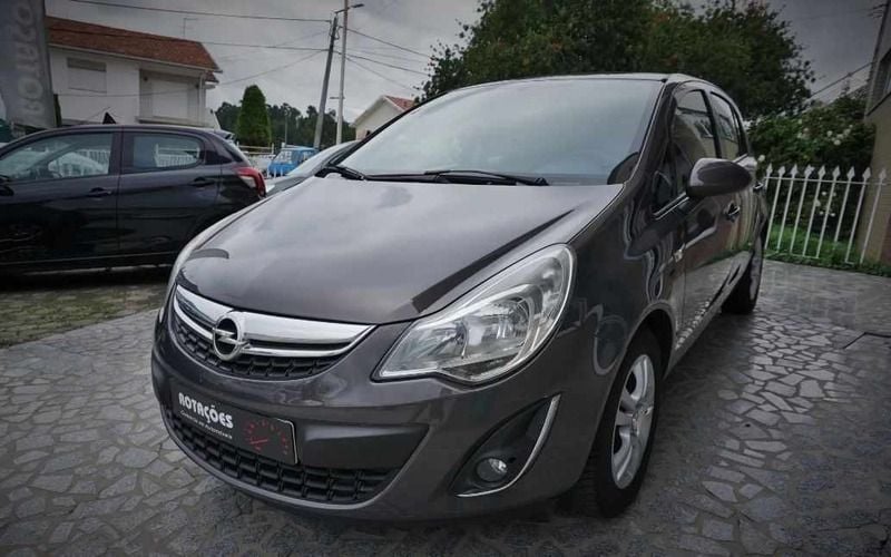 Cinzento Usado 2013 Opel Corsa Enjoy | € 7.990 (Preço elevado) - Imagem 1/4