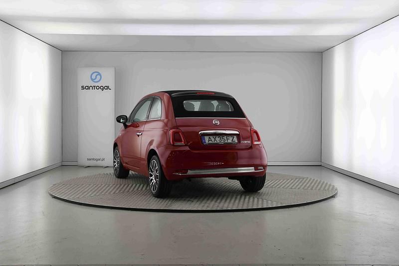 Usado Fiat 500C Red 70 HP (51 kW) 2023 Vermelho Cabrios