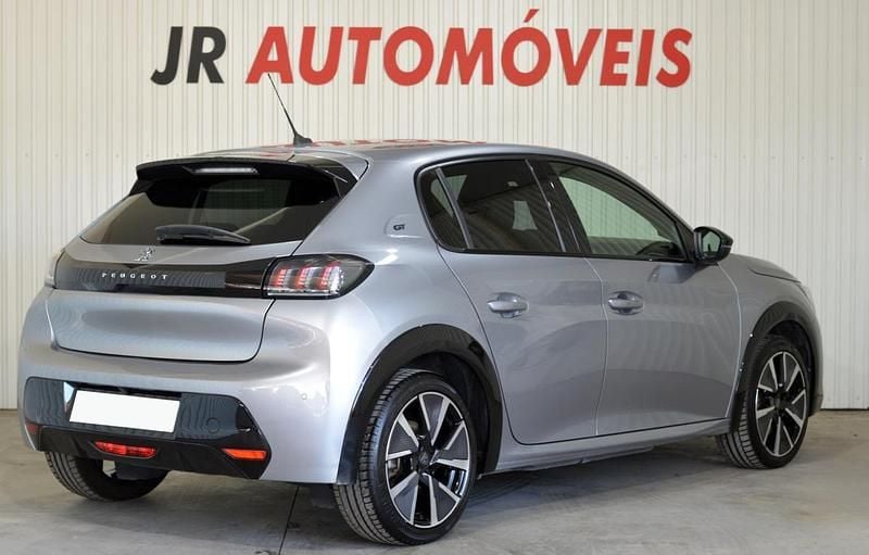 Usado Peugeot e-208 GT 100 kW (136 HP) 2020 Antracite Citadino