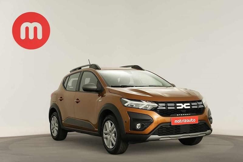 Outra Usado 2023 Dacia Sandero Citadino | € 16.999 (Preço justo) - Imagem 1/4