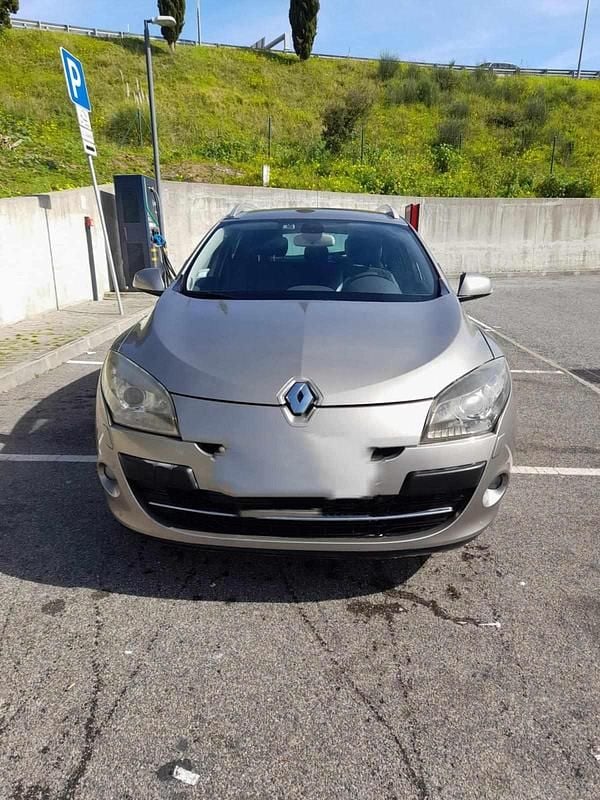 Outra Usado 2009 Renault Mégane GrandTour Carrinha | € 3.950 (Preço justo) - Imagem 1/4