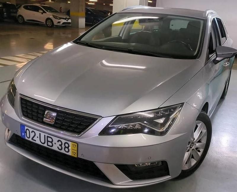 Cinzento Usado 2017 Seat Leon ST Carrinha | € 12.899 (Preço justo) - Imagem 1/4