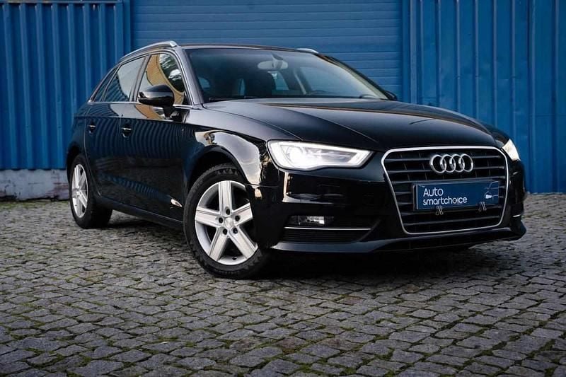 Usado Audi A3 110 HP (80 kW) 2015 Preto