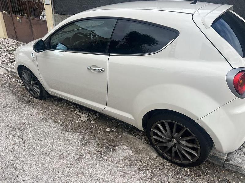 Usado 2010 Alfa Romeo MiTo Quadrifoglio Citadino | € 7.850 (Bom preço) - Imagem 1/4