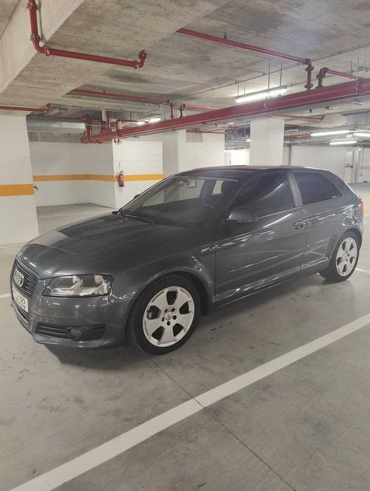 Cinzento Usado 2010 Audi A3 Sport Citadino | € 9.750 (Preço justo) - Imagem 1/4