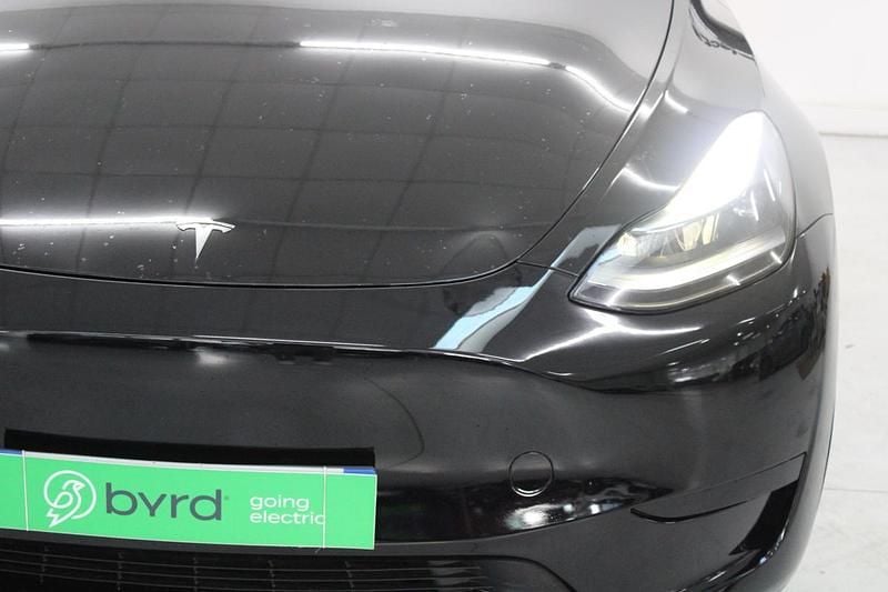 Usado Tesla Model Y Standard Range 219 kW (299 HP) 2023 Preto SUV