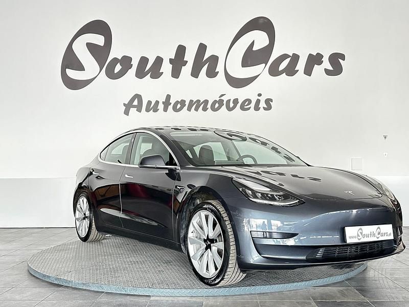 Cinza Usado 2020 Tesla Model 3 Standard Range Plus Sedan | € 19.890 (Bom preço) - Imagem 1/4