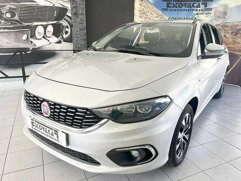 Cinzento Usado 2021 Fiat Tipo Mirror Carrinha | € 12.900 (Preço justo) - Imagem 1/4