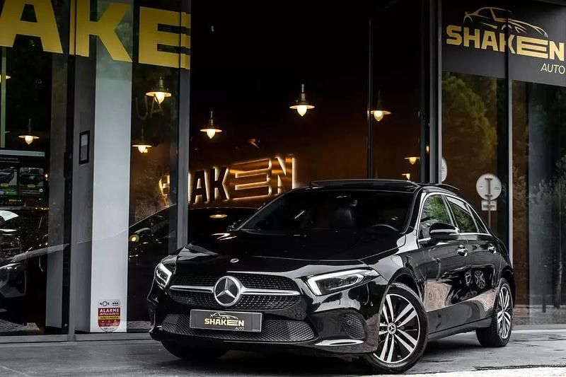 Preto Usado 2021 Mercedes A250 Style Citadino | € 26.800 (Preço justo) - Imagem 1/4