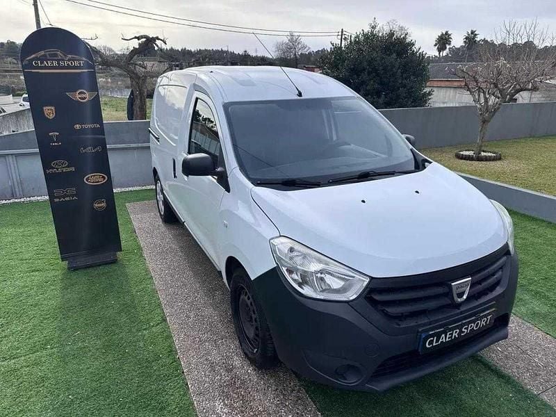 Usado Dacia Dokker 90 HP (66 kW) 2015 Branco Monovolume