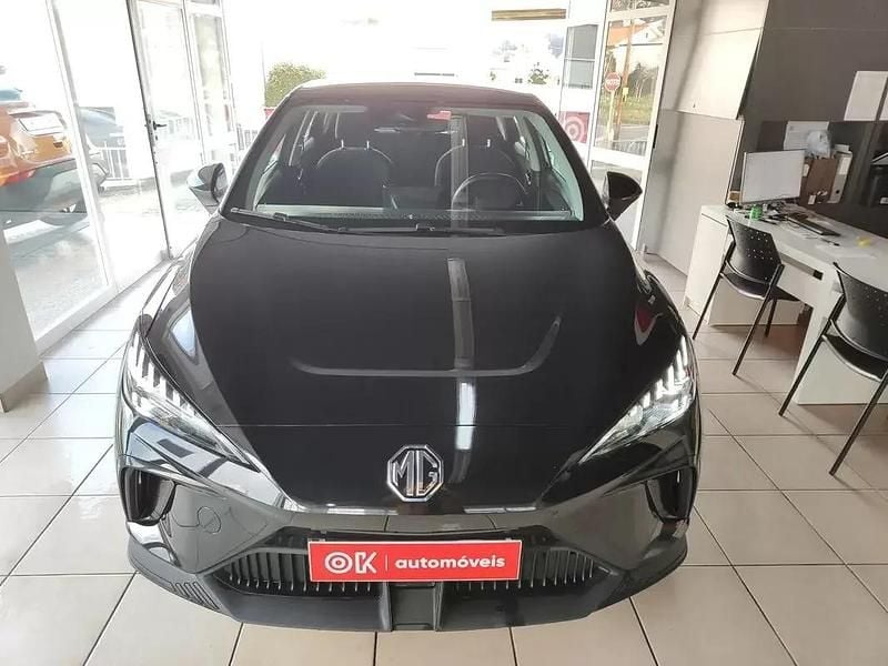 Usado MG MG4 EV Comfort 150 kW (204 HP) 2024 Preto Citadino