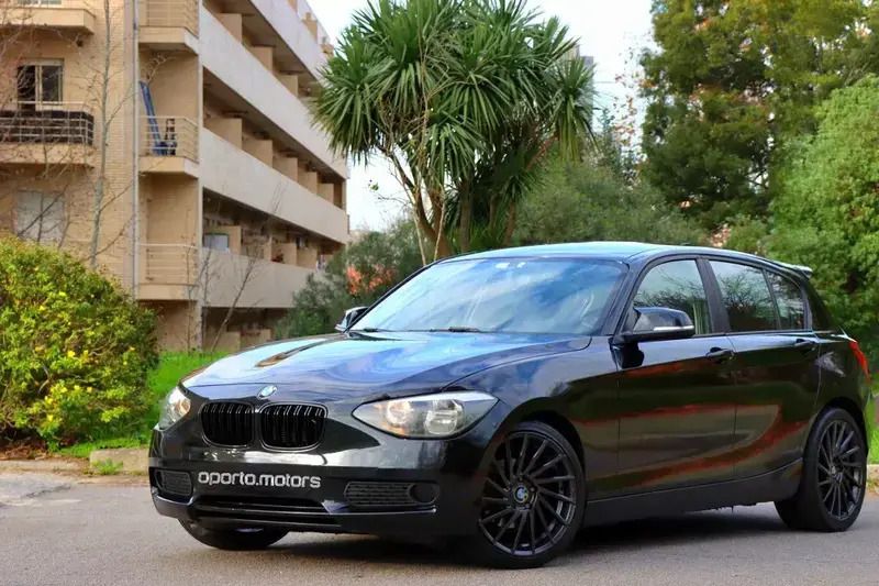Preto Usado 2012 BMW 116 Efficient Dynamics Citadino | € 12.990 (Preço elevado) - Imagem 1/4