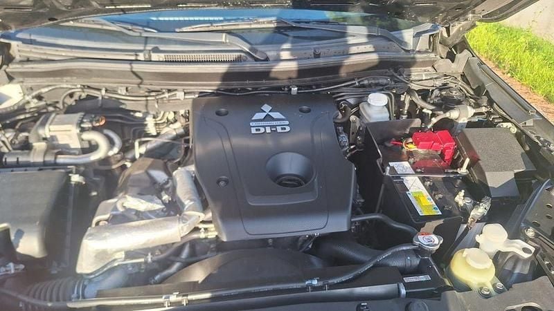 Usado Mitsubishi L200 150 HP (110 kW) 2020 Pickup