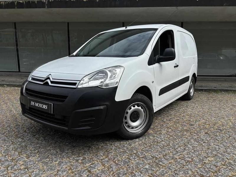 Branco Usado 2016 Citroën Berlingo Monovolume | € 9.990 (Preço justo) - Imagem 1/4