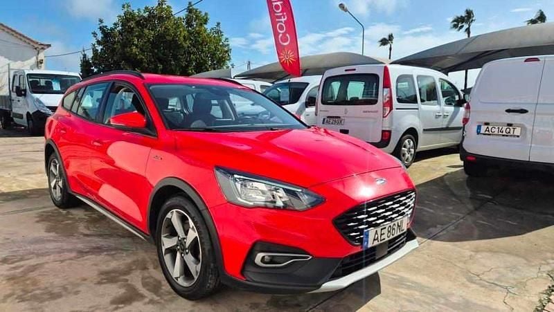 Usado Ford Focus 120 HP (88 kW) 2020 Vermelho Citadino