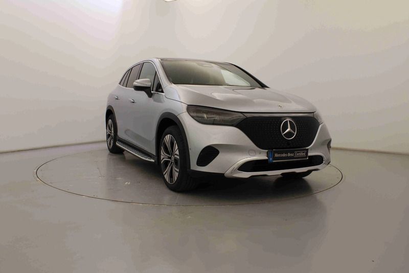 Prateado Usado 2025 Mercedes EQE300 Edition SUV | € 79.990 - Imagem 1/4