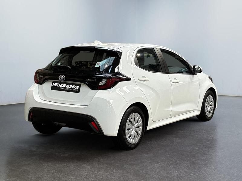 Usado Toyota Yaris Hybrid Business Edition 116 HP (85 kW) 2022 Branco