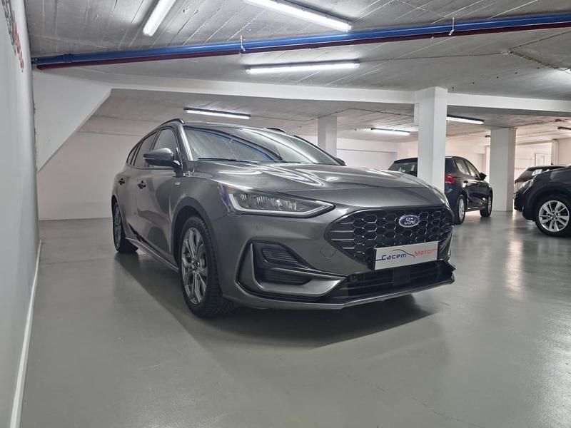 Usado Ford Focus ST-Line 125 HP (91 kW) 2023 Cinza Carrinha