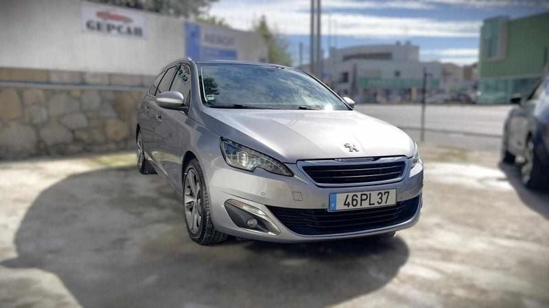 Cinzento Usado 2015 Peugeot 308 Carrinha | € 10.990 (Preço elevado) - Imagem 1/4