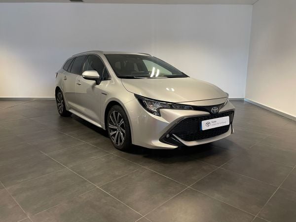 Usado Toyota Corolla Comfort 122 HP (89 kW) 2021 Cinza perola (metalizado) Carrinha