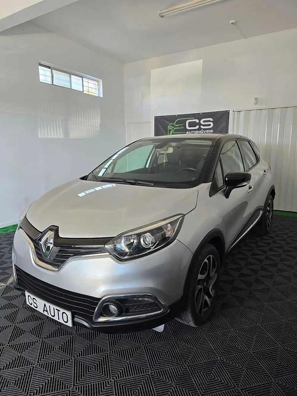 Cinzento Usado 2016 Renault Captur SUV | € 10.900 (Preço justo) - Imagem 1/4