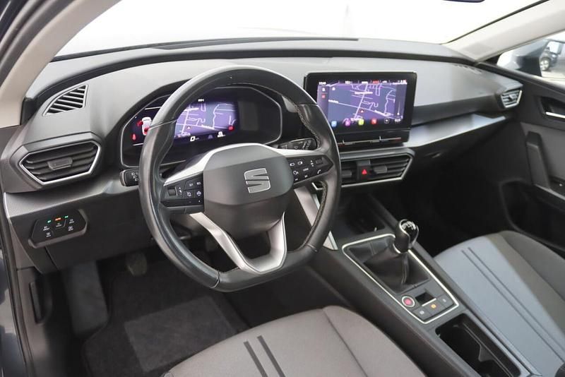 Usado Seat Leon 115 HP (84 kW) 2022 Cinzento