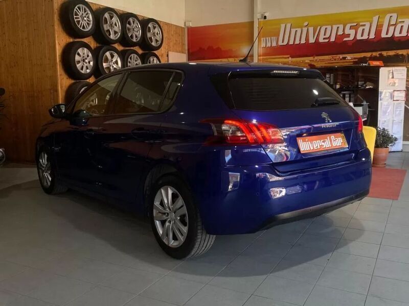 Usado Peugeot 308 Active 110 HP (80 kW) 2018 Azul Citadino