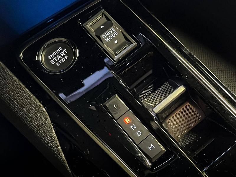 Usado Peugeot 5008 Active 130 HP (95 kW) 2023 Cinza Monovolume