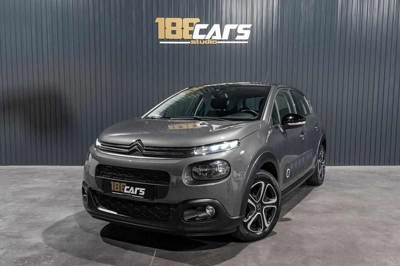 Cinzento Usado 2017 Citroën C3 PureTech Citadino | € 10.750 (Preço justo) - Imagem 1/4