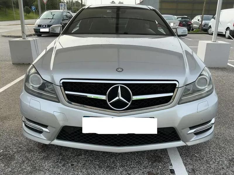 Usado Mercedes C250 204 HP (150 kW) 2012 Cinza prata Coupé