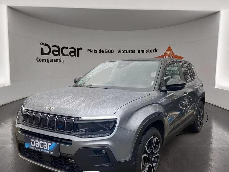 Cinza Usado 2025 Jeep Avenger EV Summit SUV | € 26.899 - Imagem 1/4