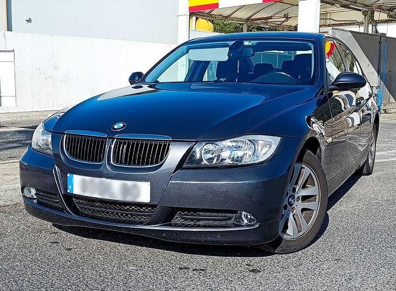 Usado 2006 BMW 320 Sedan | € 9.900 (Preço justo) - Imagem 1/4
