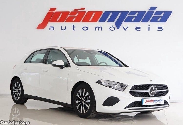Branco Usado 2024 Mercedes A200 Sedan | € 39.500 (Preço elevado) - Imagem 1/1