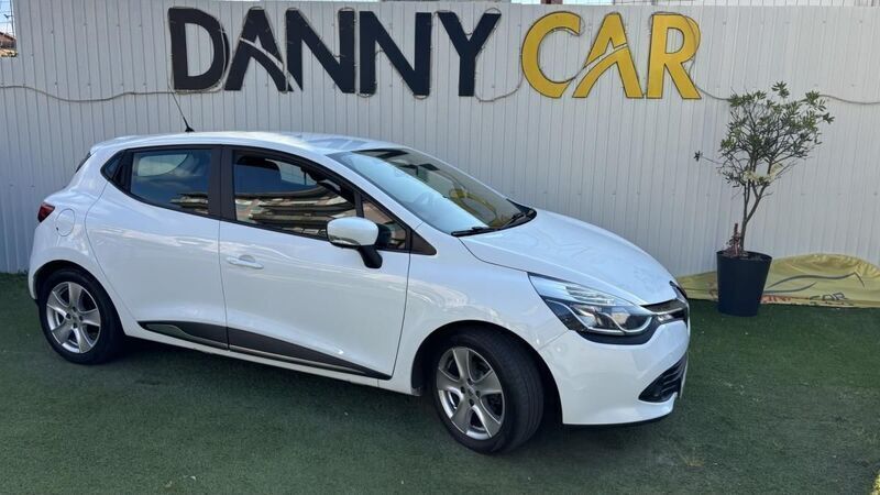 Branco Usado 2014 Renault Clio IV | € 9.990 (Preço justo) - Imagem 1/4