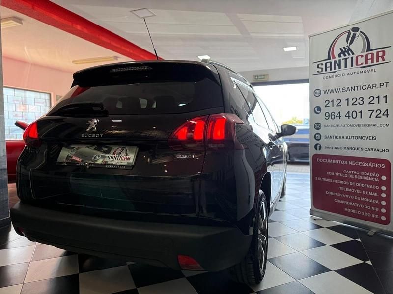 Usado Peugeot 2008 Allure 100 HP (73 kW) 2016 Preto SUV