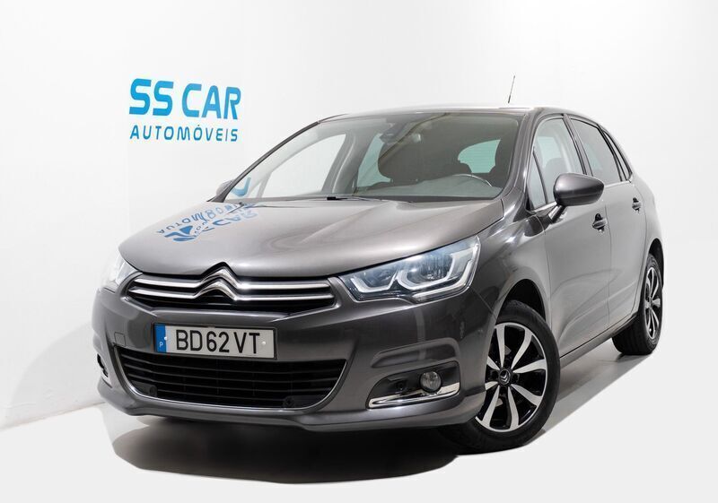 Cinza Usado 2018 Citroën C4 Feel Citadino | € 9.990 (Preço justo) - Imagem 1/4