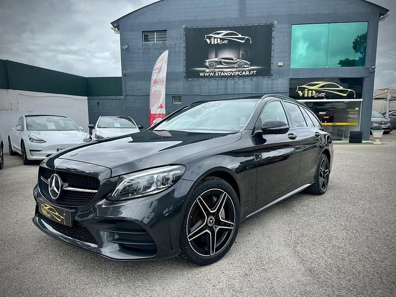Cinza Usado 2021 Mercedes C300 AMG line Carrinha | € 33.990 (Preço justo) - Imagem 1/4