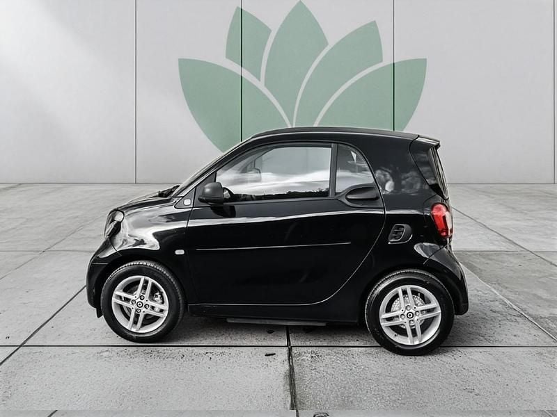 Usado Smart ForTwo Electric Drive Passion 60 kW (82 HP) 2020 Preto Coupé