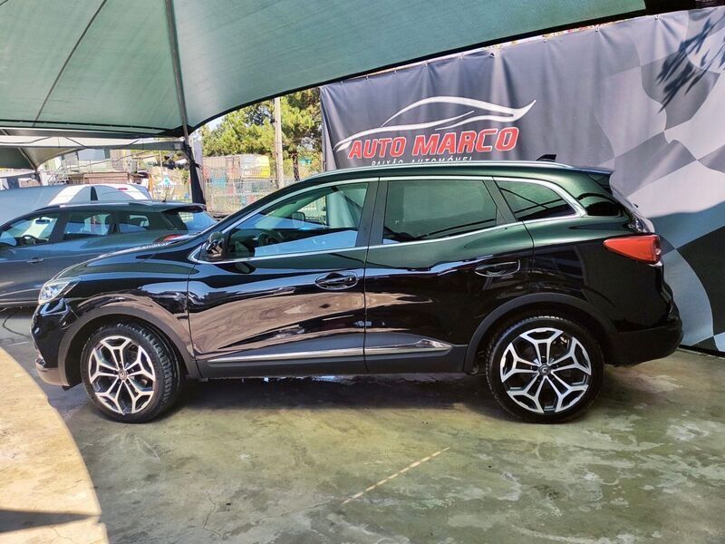 Usado Renault Kadjar Intens 115 HP (84 kW) 2019 Preto SUV